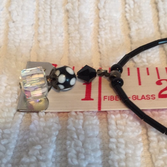 Clear, black, & dotted glass beaded necklace - Picture 6 of 7
